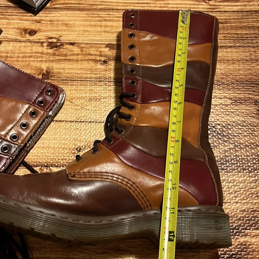 🍁🍃🍁• ⛑ Dr. Marten’s x No Autumn needed ⛑•🍃🍁 - Picture 9 of 16
